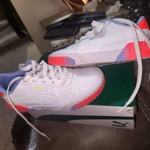 Pumas  Size 2y Does run a Lil small like a size 1y Multicolor